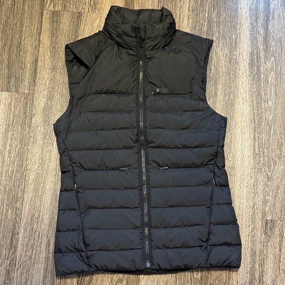 Figs Jackets & Blazers - Figs Women's Packable Puffer Vest With Hidden Hood